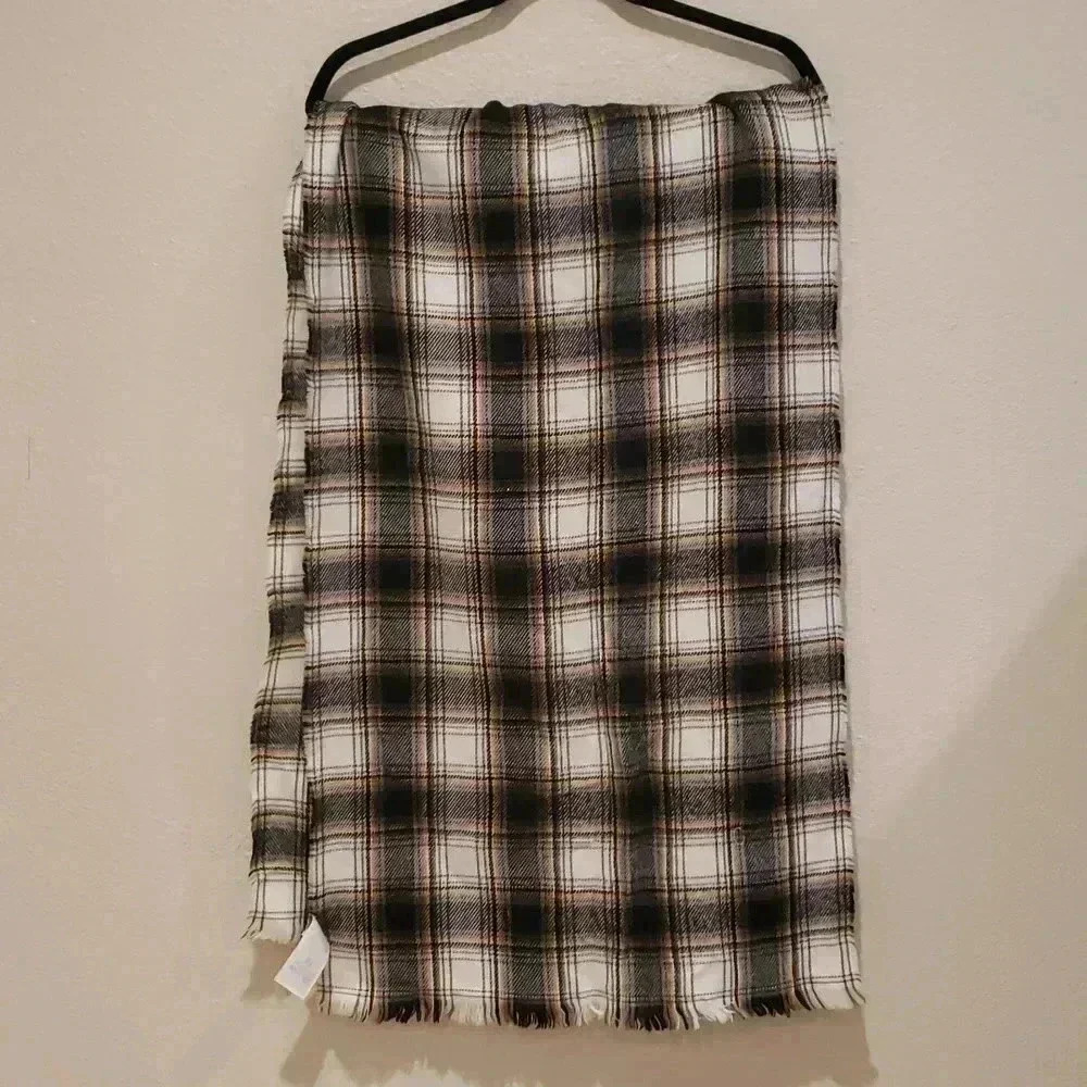 GAP Plaid Scarf